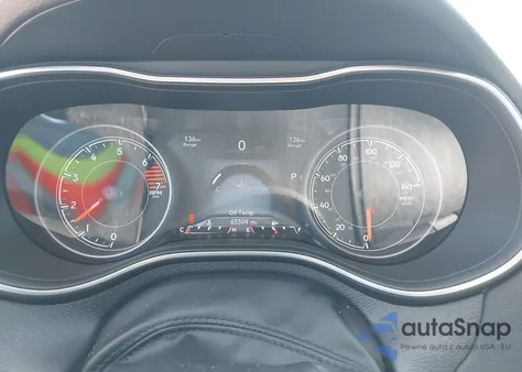 2023 Jeep Cherokee Altitude Lux 4X4 z USA, uszkodzony, nr VIN 1C4PJMMBXPD112483